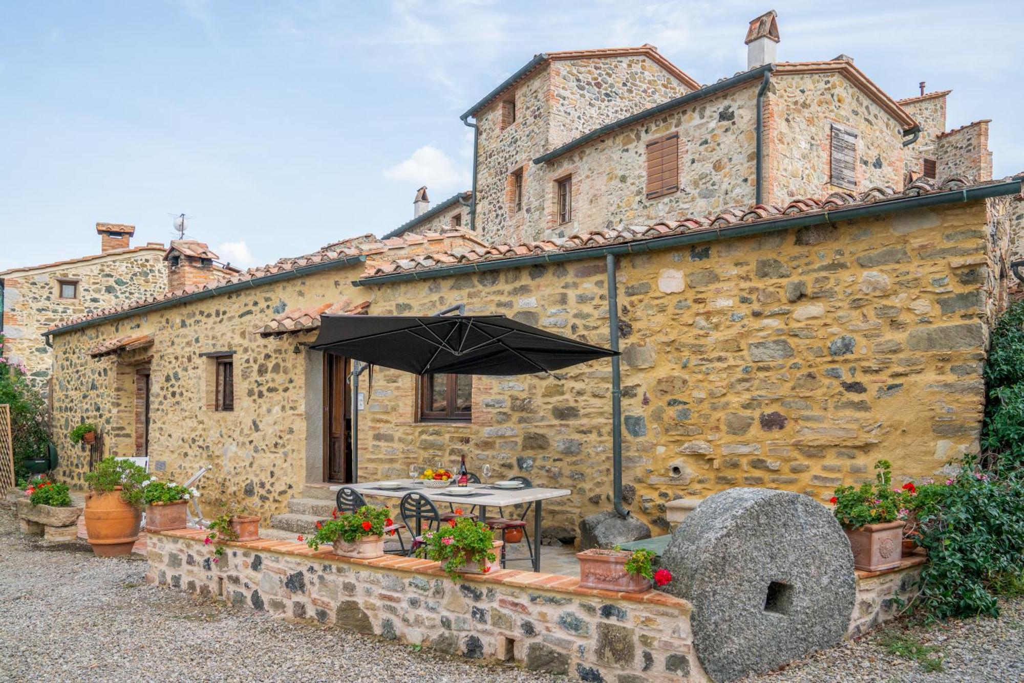 Гостевой дом Borgo Cerbaiola Montecastelli Pisano Экстерьер фото